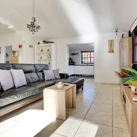 Amarilla Golf Villa *